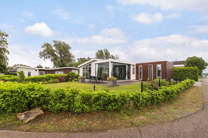 Rijksstraatweg 186-151 en Dordrecht foto