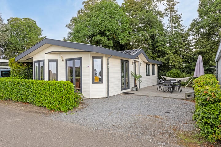 Rijksstraatweg 186-302 in Dordrecht Foto