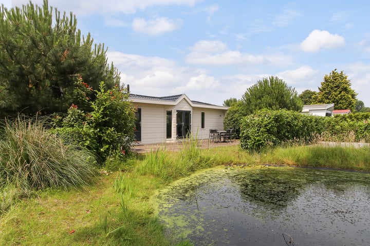 Rijksstraatweg 186-318 en Dordrecht foto