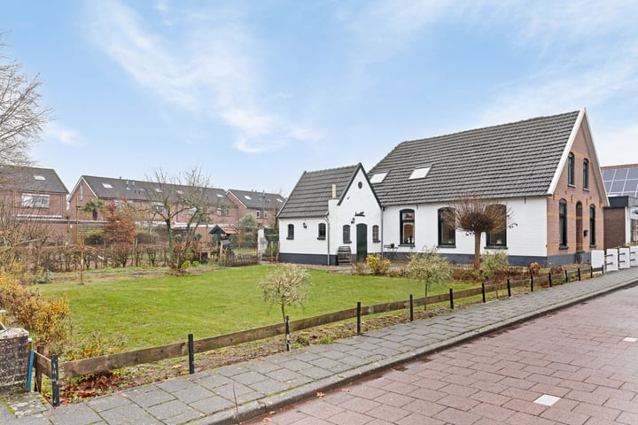 Rijksweg 182 in Gaanderen Foto