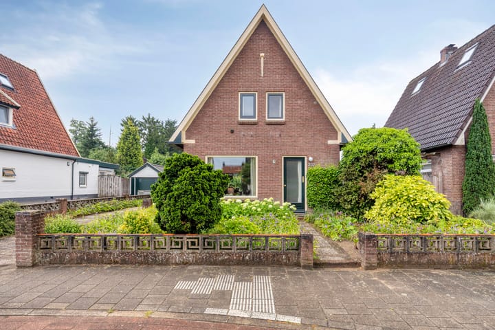 Rijksweg 232 in Gaanderen foto