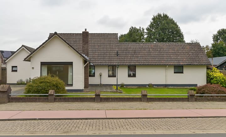 Rijksweg 59 in Velden foto