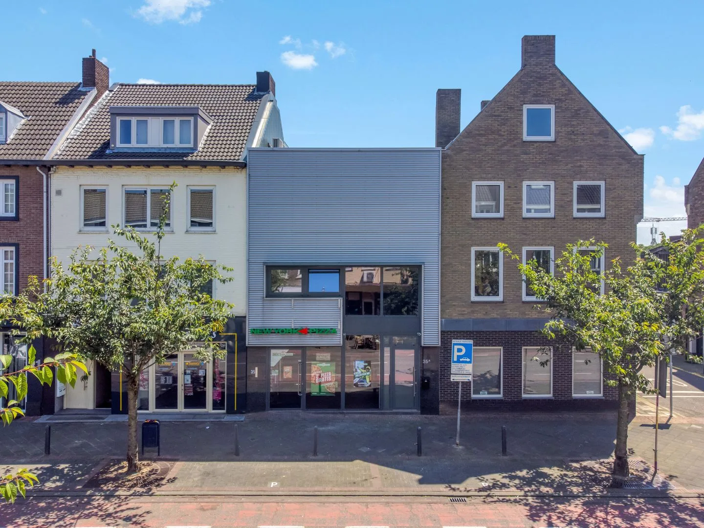 Rijksweg Centrum 35 in Geleen