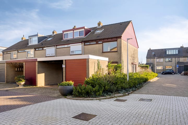 Photo of property Rijndal 105, Capelle aan den IJssel