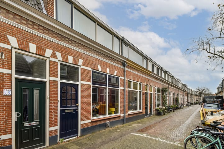 Rijndijkstraat 34 en Leiden foto