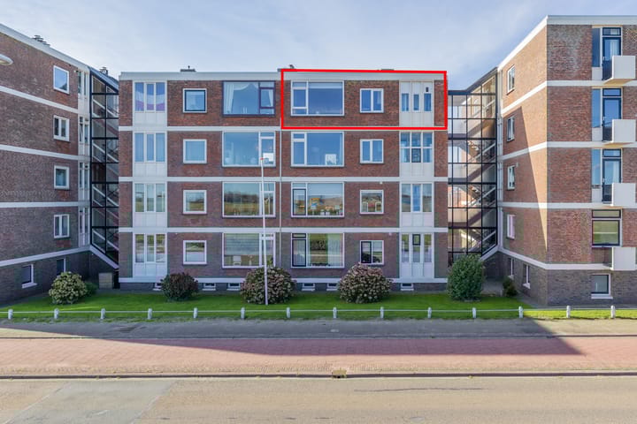 Rijnmond 64 en Katwijk foto