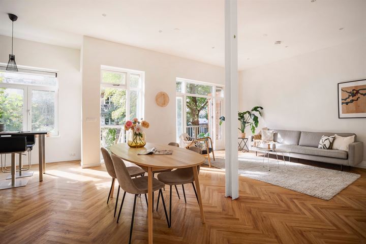 Rijnstraat 234 in Amsterdam photo