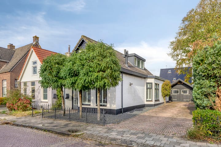 Photo of property Rijweg 15, Oosterwolde