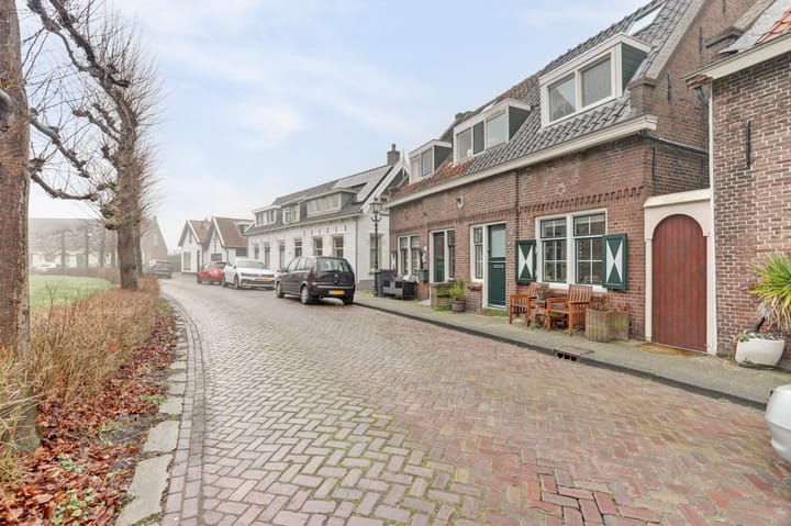 Photo of property Ring 16, Hellevoetsluis