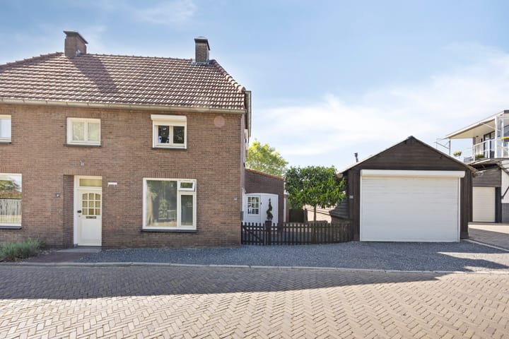 Ringkade 33 in Beneden-Leeuwen