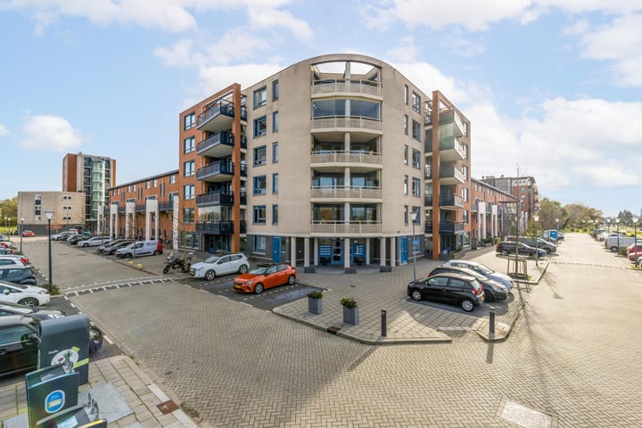 Ringvaart 141 in Schiedam photo