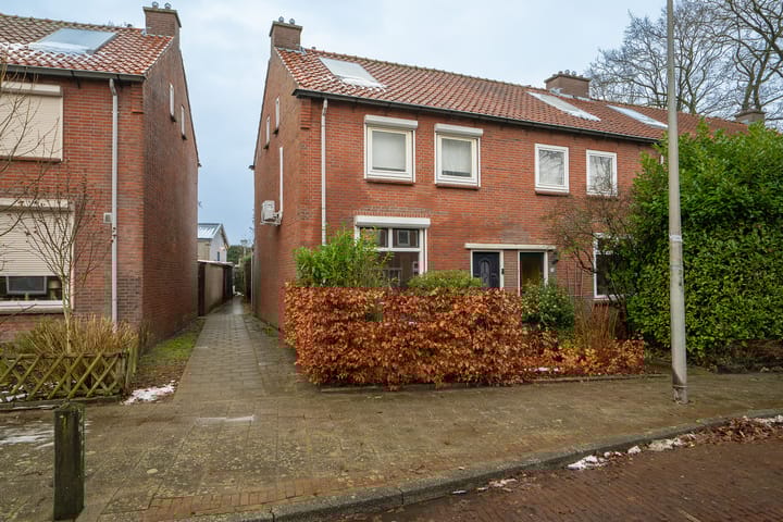 Riouwstraat 53 in Enschede photo