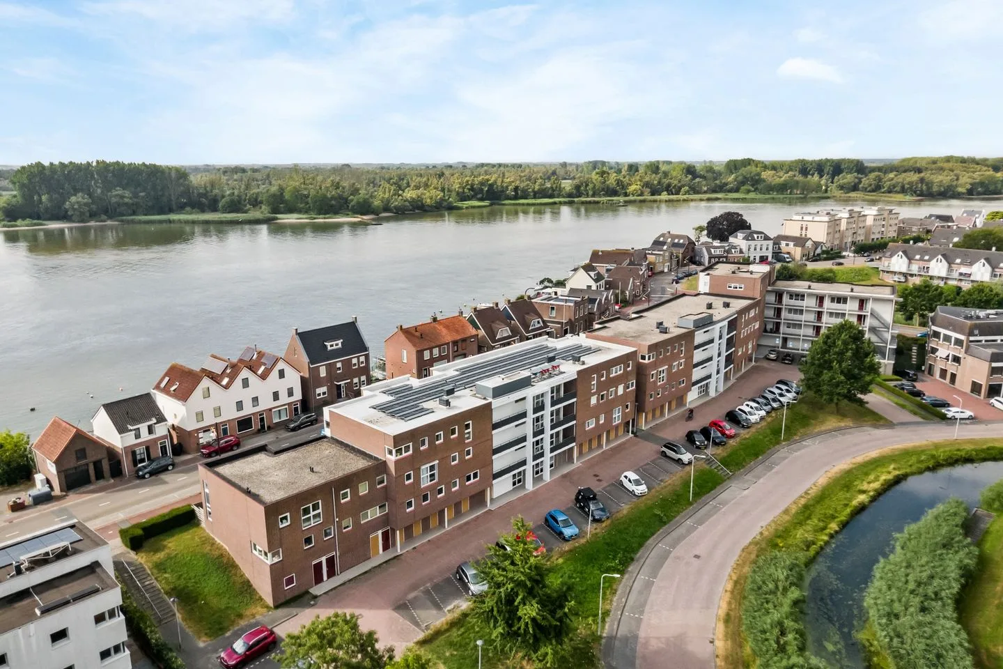 Rivierdijk 495 Sliedrecht thumbnail 4