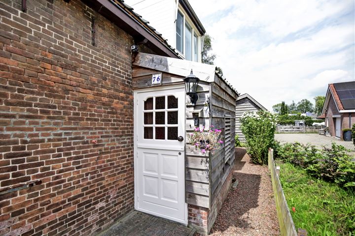 Rivierdijk 76 in Hardinxveld-Giessendam Foto