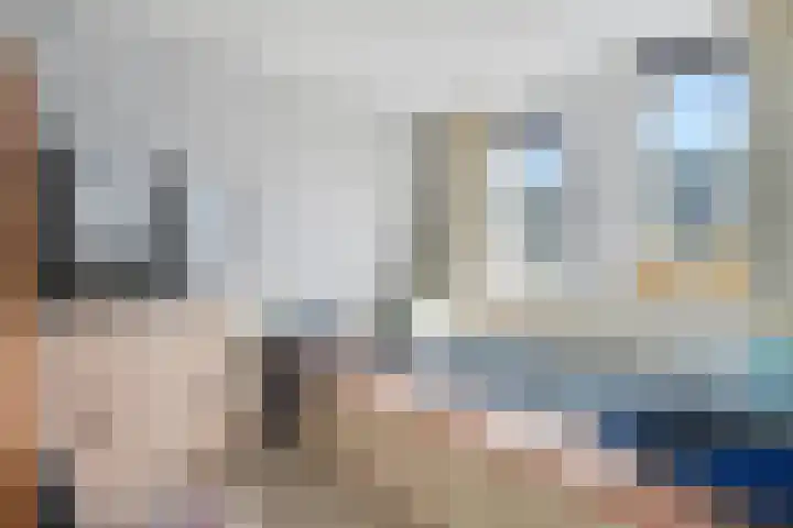 Robert Stolzhof 217 Hoorn thumbnail 18
