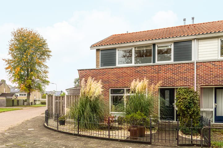 Rode Molenstraat 20 en Joure foto