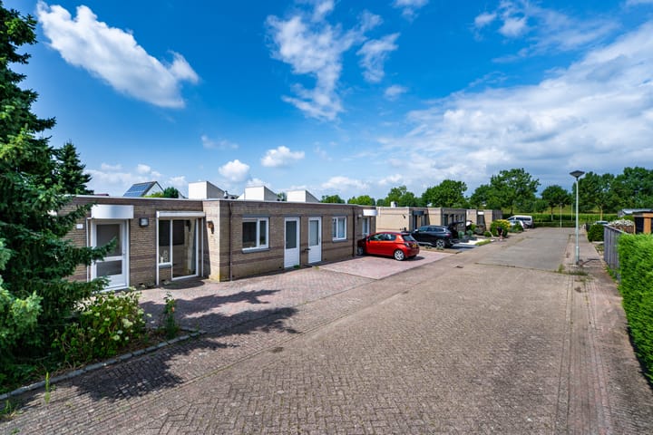 Roefstraat 12 dans Maasbracht photo