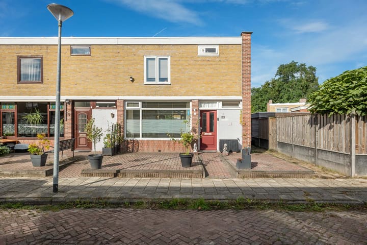 Roemer Visscherstraat 2 in Hoogezand Foto