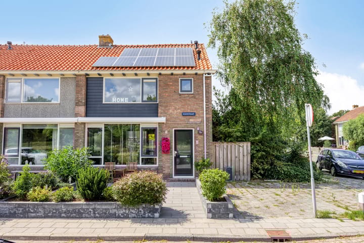 Roerstraat 2 in Den Helder Foto