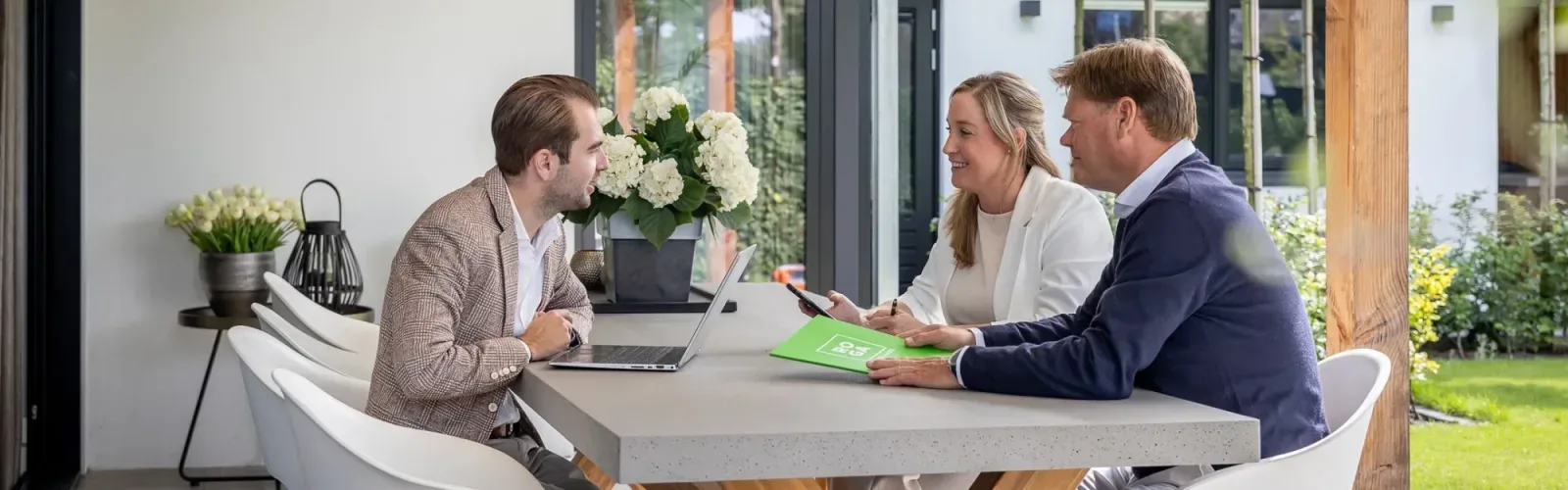 Mannschaftsfoto von ROGA Makelaars