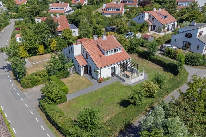 Photo of property Roggeslootweg 711, De Cocksdorp