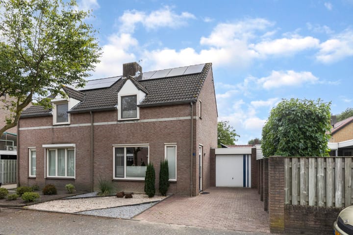 Rooiweg 7 in Milheeze Foto