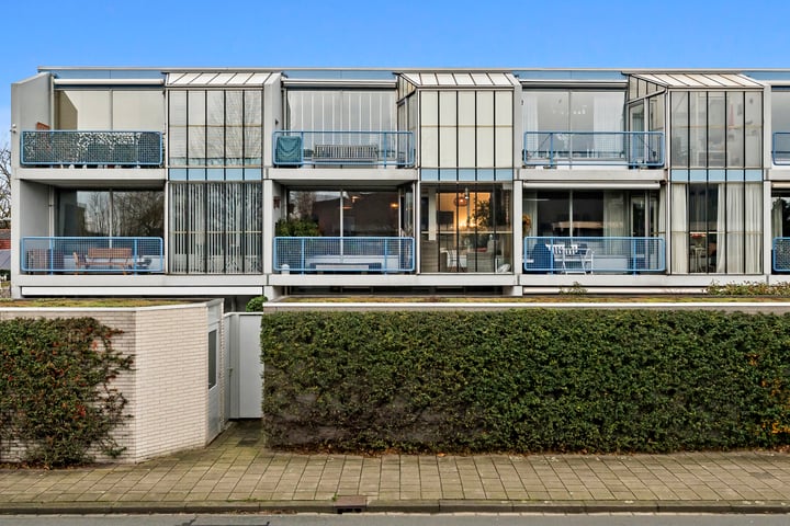 Roomolenstraat 33 in Leidschendam photo
