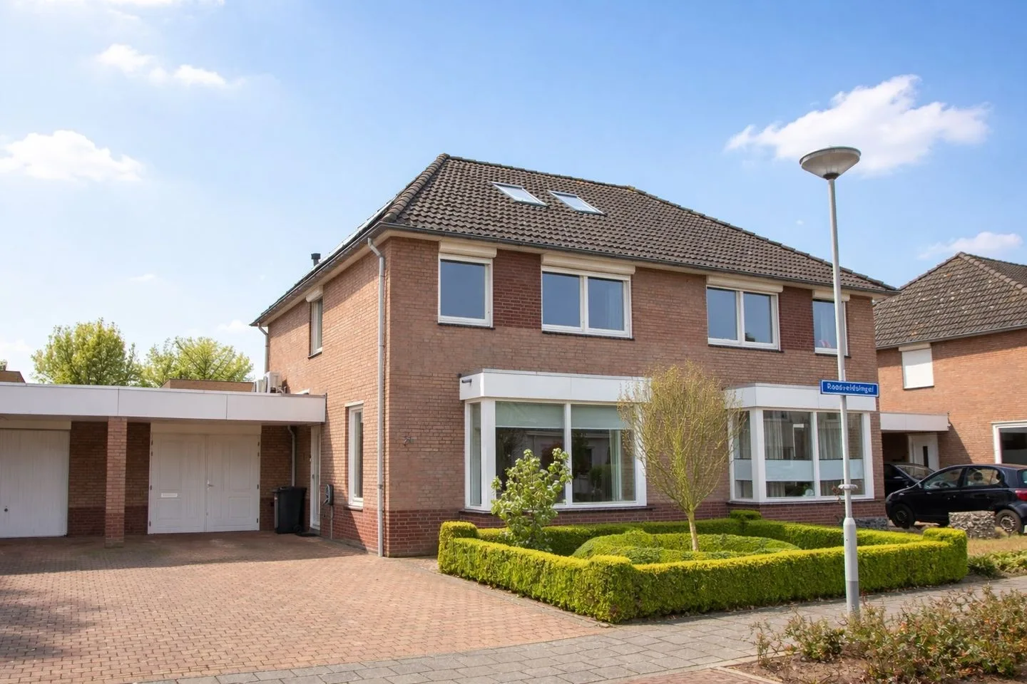 Roosveldsingel 21 in Heythuysen
