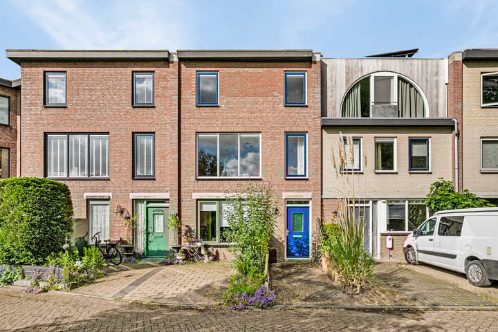 Rossinistraat 120 in Gouda photo