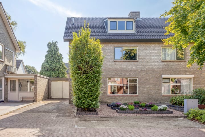 Photo of property Rossinistraat 85, Nijverdal