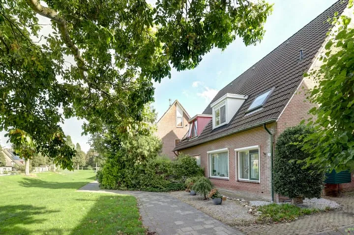 Rozemarijn 21 Dronten thumbnail 46