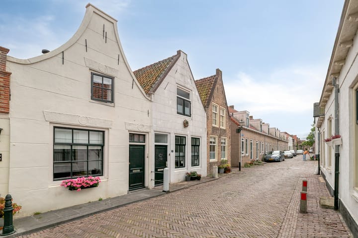 Photo of property Rozemarijnstraat 34, Brielle