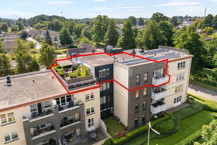 Rozenheim 2-A401 in Dedemsvaart Foto