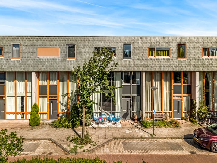 Rozenkwartsstraat 13 in Leiden photo