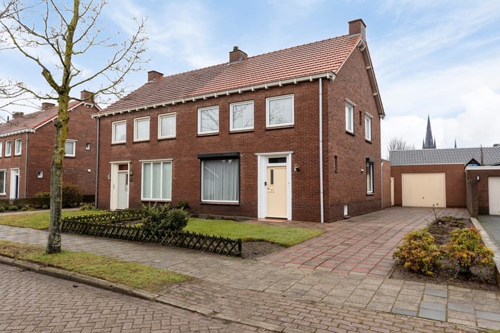 Photo of property Rozenstraat 15, Budel