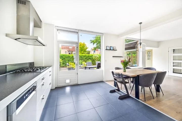Rozentuin 106 Voorburg thumbnail 10