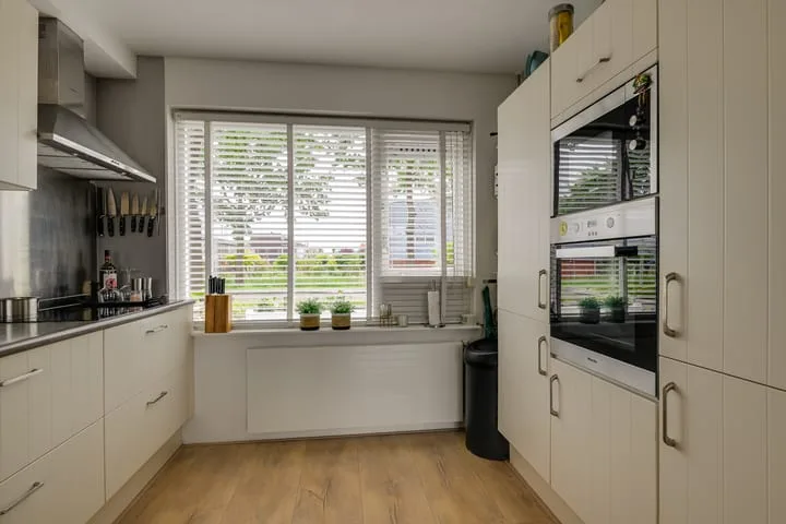Ruimtebaan 305 Zoetermeer thumbnail 13