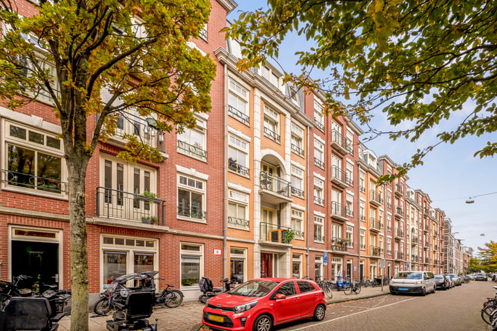 Rustenburgerstraat 146A-4 in Amsterdam photo
