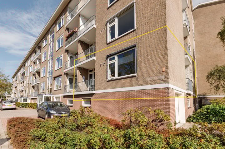 Photo of property Ruysdaelstraat 68, Heemskerk