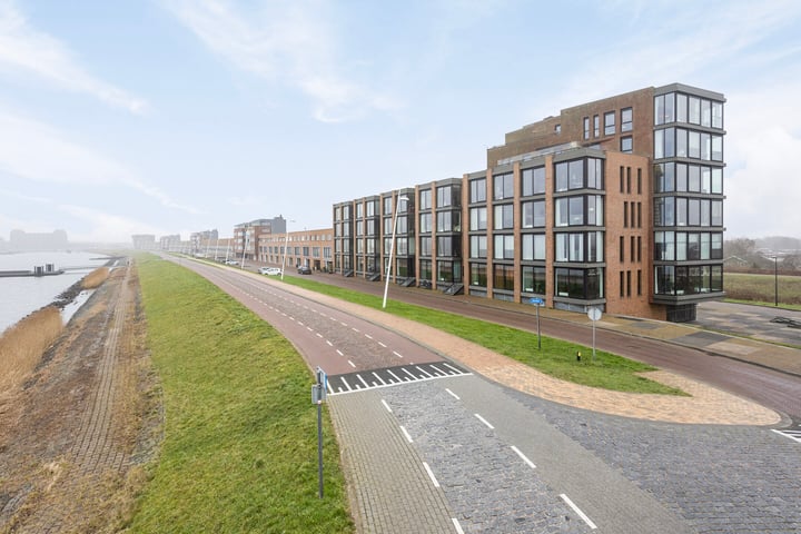 Saerdam 295 dans Lelystad photo