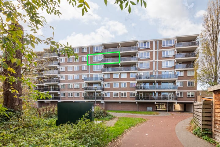 Sandenburg 77 in Haarlem photo