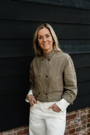 Photo of Sandra van Doggenaar