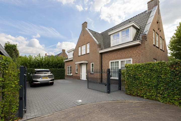 Sapporodreef 16 dans Nieuw-Vennep photo