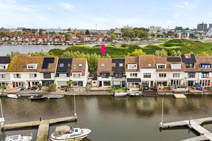Saturnus 46 Den Helder foto 2