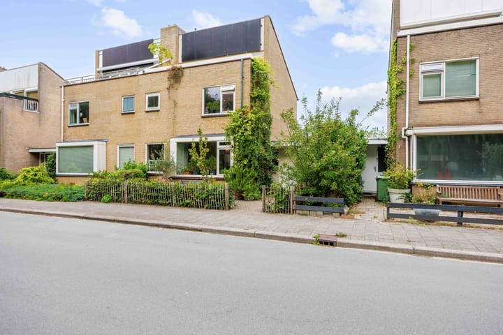 Saturnuslaan 25 dans Groningen photo