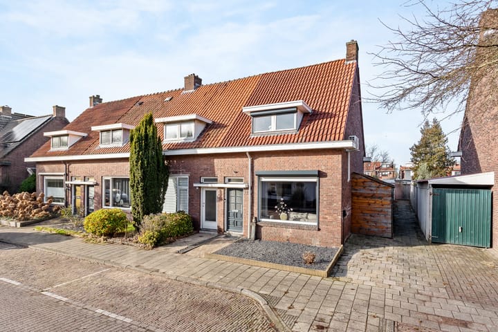 Saturnusstraat 10 in Enschede