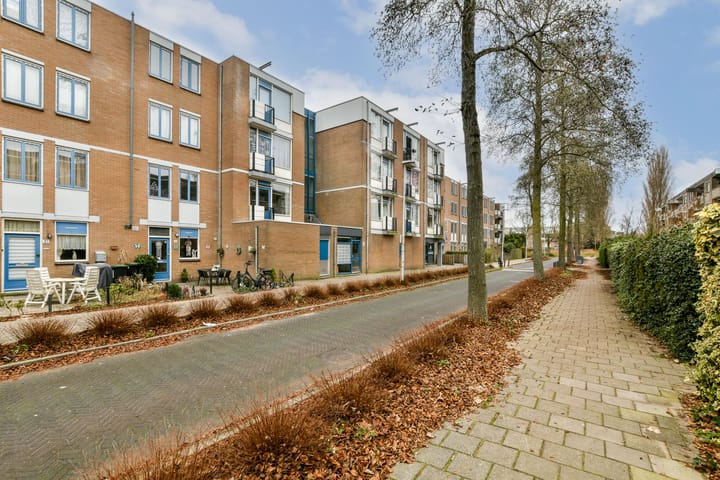 Schaarsbergenstraat 25 in Amsterdam Foto