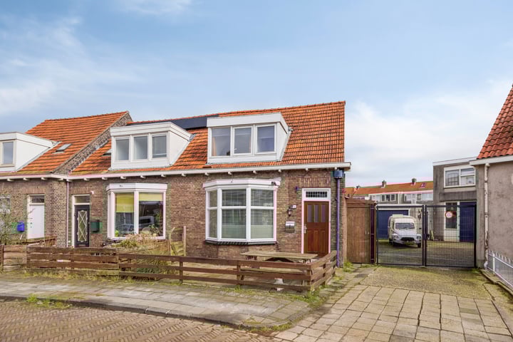 Schapestraat 13 in Leeuwarden Foto