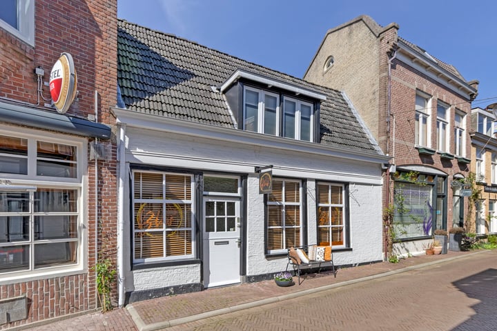 Scharnestraat 15 in Sneek foto