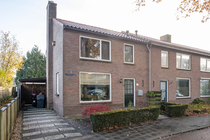 Scheidiuslaan 1 in Harderwijk foto